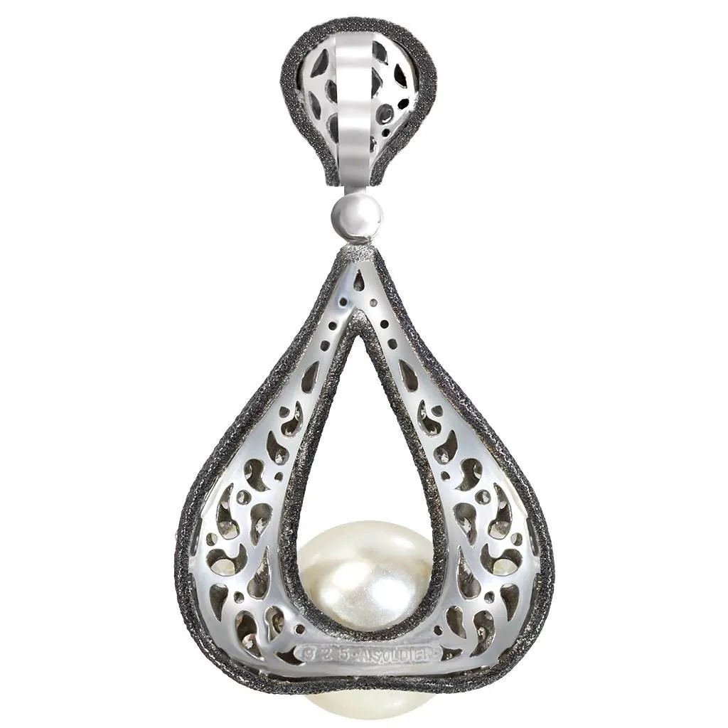 Gold Twist Pendant With Pearl & White Diamonds