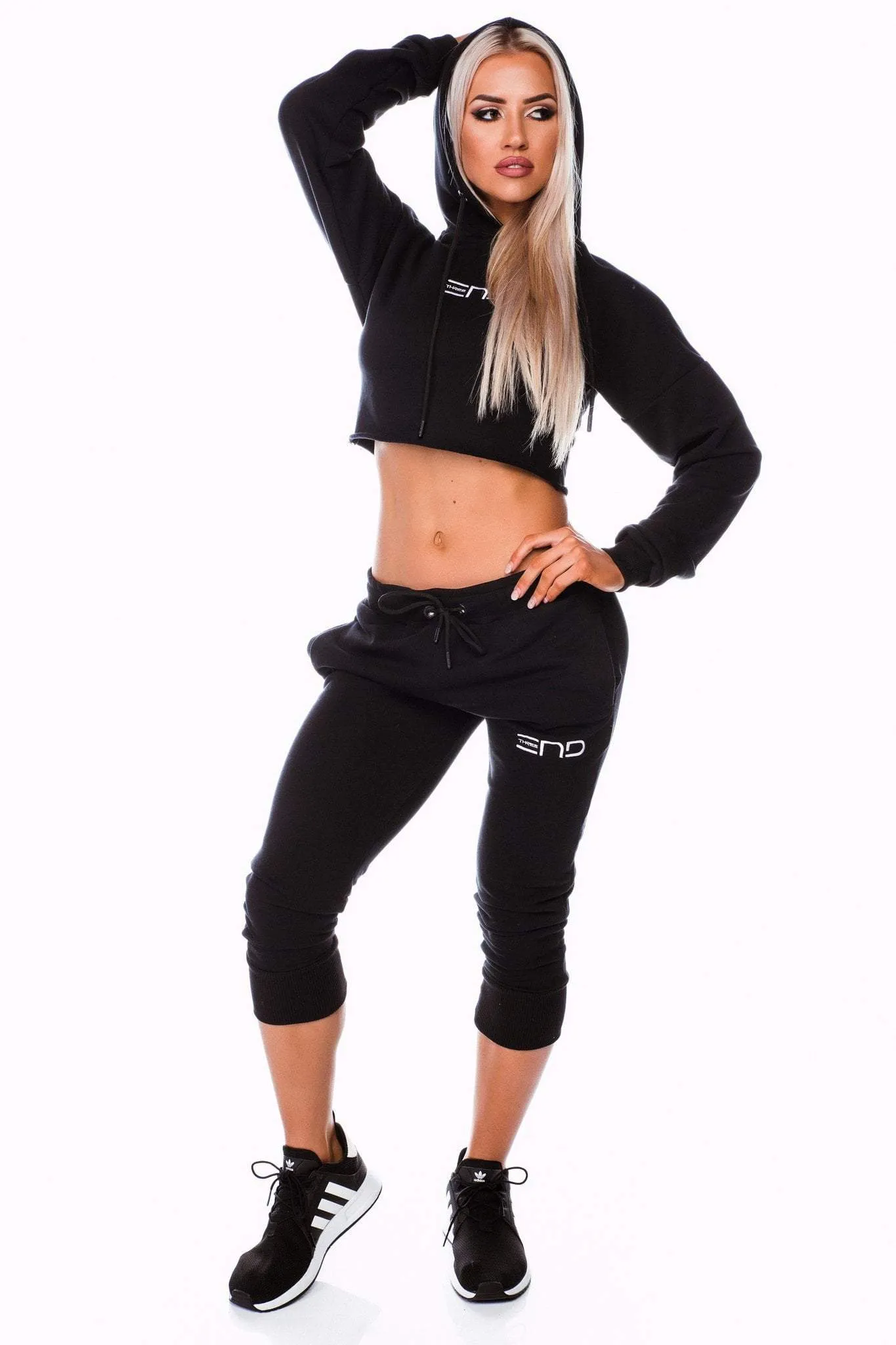 HIIT CROP HOODIE - BLACK