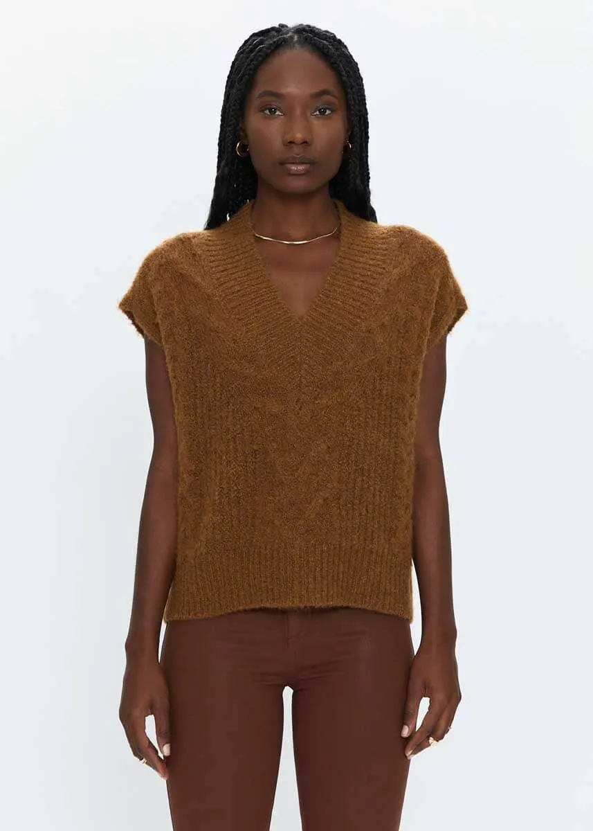 Kiran Sweater Vest - Chestnut Cable