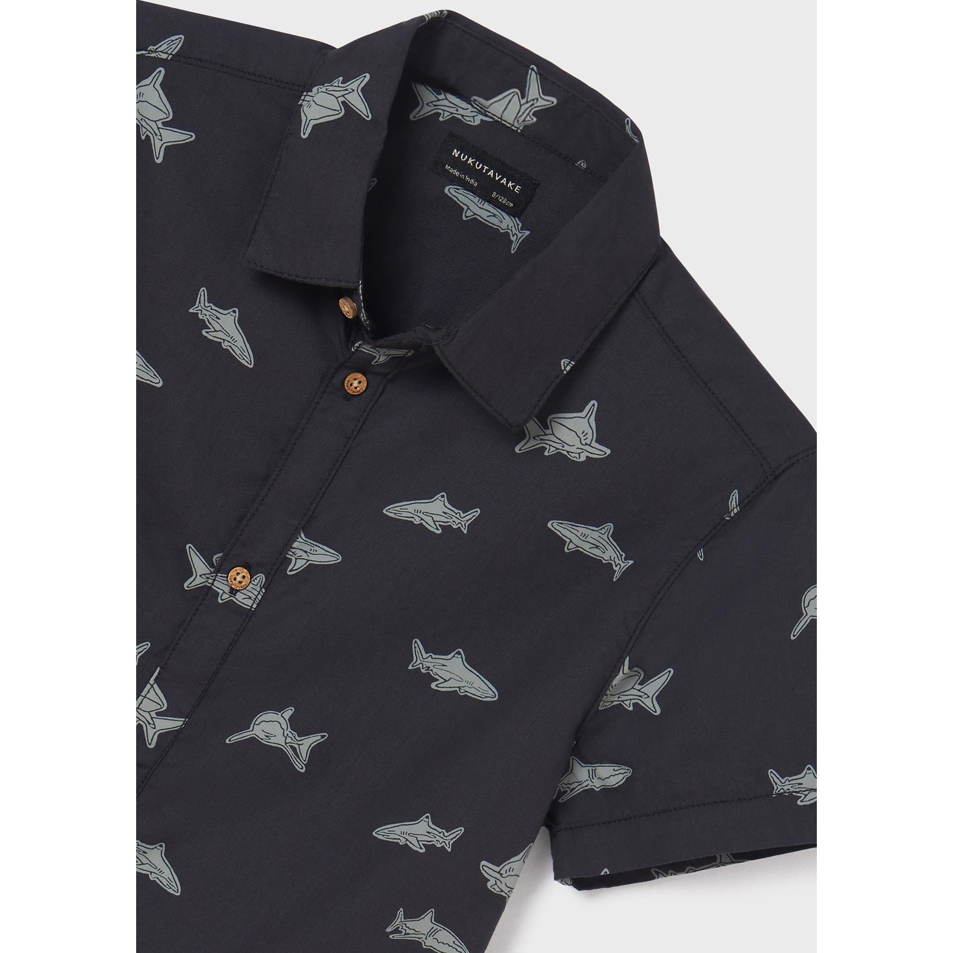 Nukutavake S/S Dress Shirt w/Shark Print _Dark Grey 6113-71