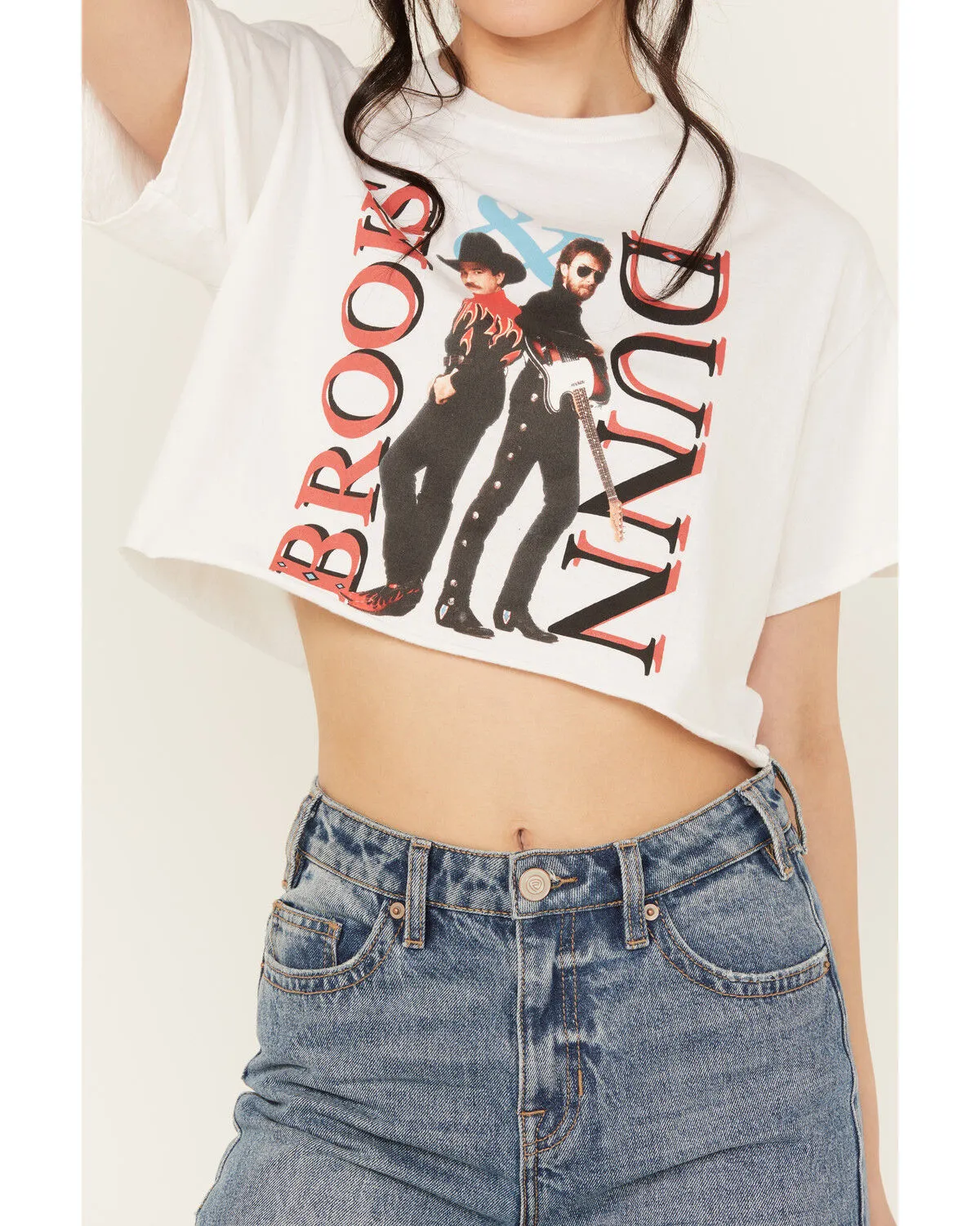 Product Name:  Merch Traffic Women's Cropped Brooks & Dunn Short Sleeve Vintage Graphic Tee